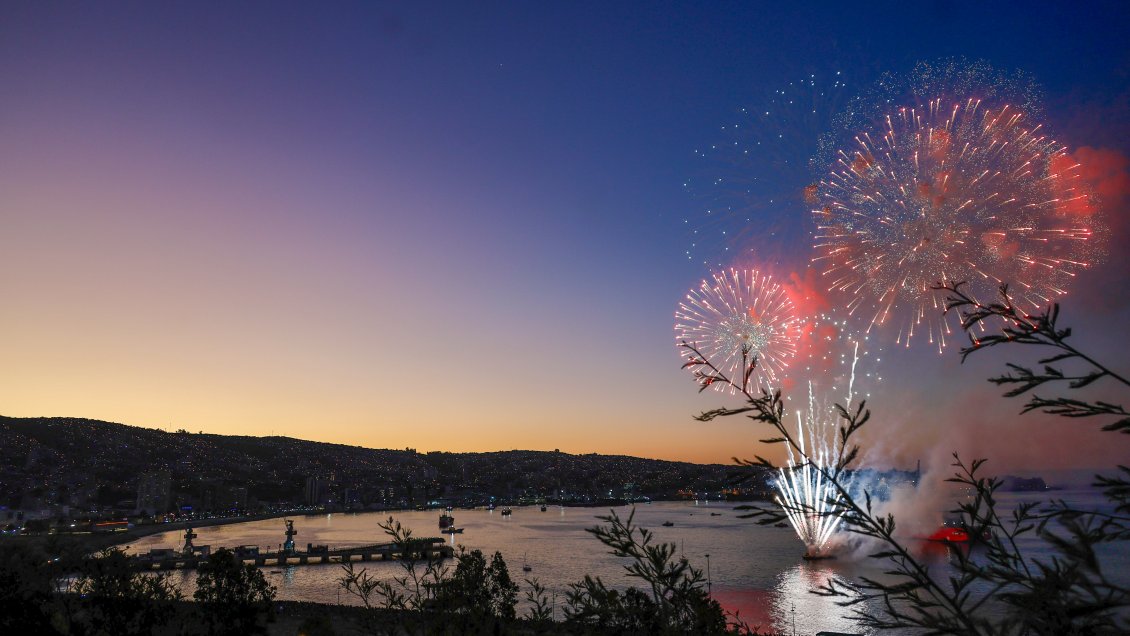 Viña y Valparaíso afirman que los fuegos artificiales Viña y Valparaíso afirman que los fuegos artificiales